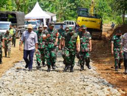 Kasiter 064/MY Dampingi Tim Wasev Tinjau TMMD Ke-114 di Kabupaten Lebak Kasiter 064/MY Dampingi Tim Wasev Tinjau TMMD Ke-114 di Kabupaten Lebak