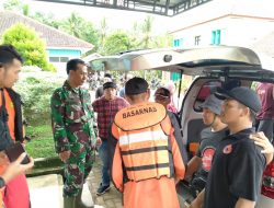 Selama 13 Jam, Sertu Bahri Babinsa Koramil 0113/Cibaliung Bersama BPBD, Tagana dan warga Lakukan Pencarian Orang Hilang Selama 13 Jam, Sertu Bahri Babinsa Koramil 0113/Cibaliung Bersama BPBD, Tagana dan warga Lakukan Pencarian Orang Hilang
