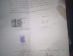 Tanda Tangan Surat AJB Diduga di Palsukan Oleh Oknum Tak Bertanggungjawab. Tanda Tangan Surat AJB Diduga di Palsukan Oleh Oknum Tak Bertanggungjawab.