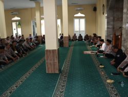 Empat Golongan orang yang tidak tersentuh Api Neraka, Kabag SDM Polres Lebak Polda Banten Pimpin Ngaji Bareng Kapolres
