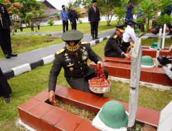 Danrem 064/MY Ziarah dan Tabur Bunga ke TMP Ciceri, Peringati Hari Pahlawan Danrem 064/MY Ziarah dan Tabur Bunga ke TMP Ciceri, Peringati Hari Pahlawan