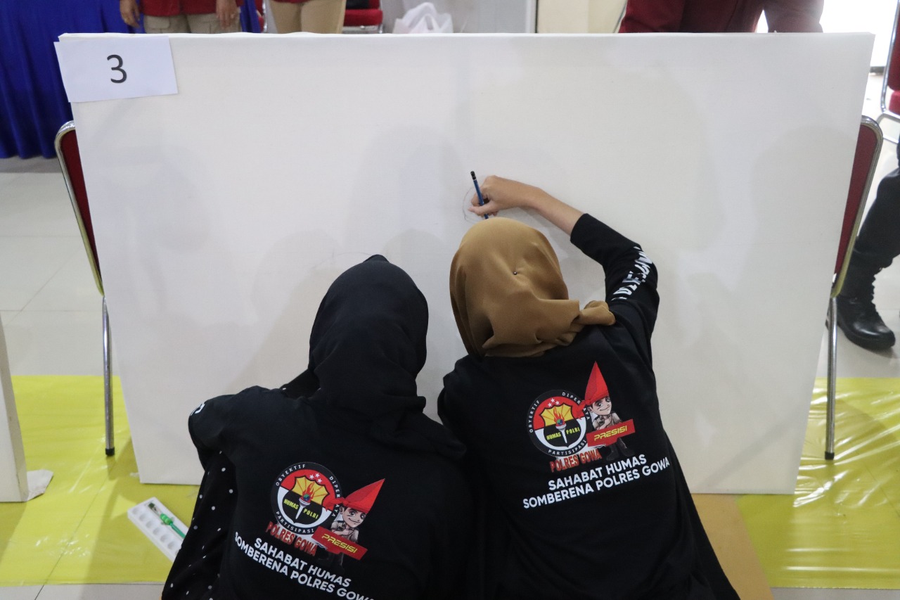 Humas Somberena Polres Gowa Dampingi Peserta Festival POLICE ART 2022 Tingkat Polda Sulsel