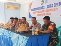 Kapolsek Somba Opu Hadiri rapat koordinasi Lintas Sektoral Kec. Somba Opu.*