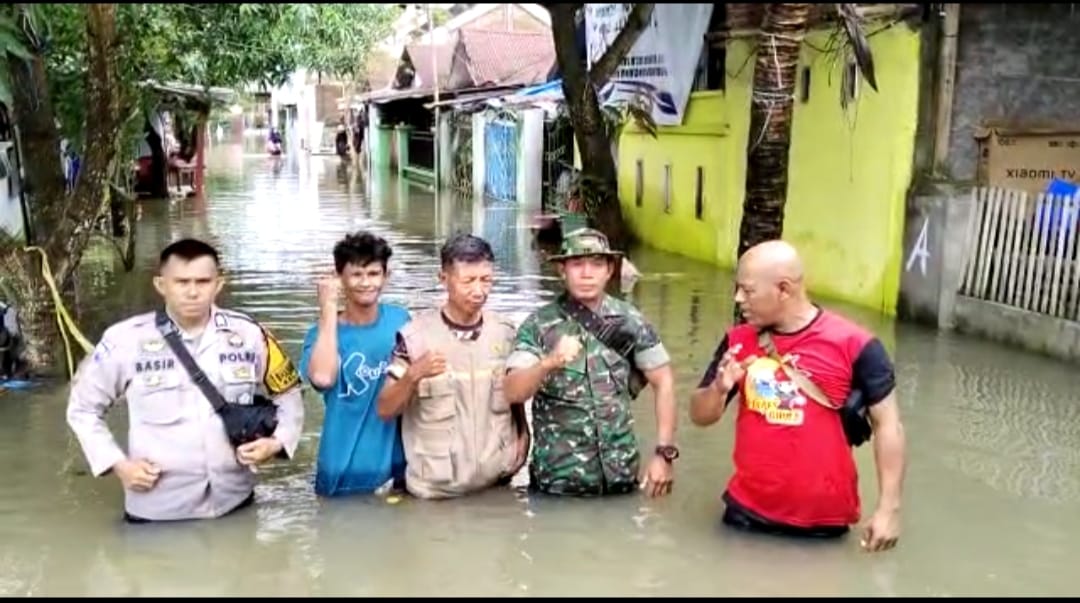 Personil piket fungsi Polsek somba Opu mendatangi TKP bencana alam