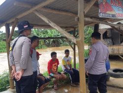 Perkuat Sinergitas, Kapolsek Cijaku Polres Lebak Laksanakan Jumat Curhat. Perkuat Sinergitas, Kapolsek Cijaku Polres Lebak Laksanakan Jumat Curhat.