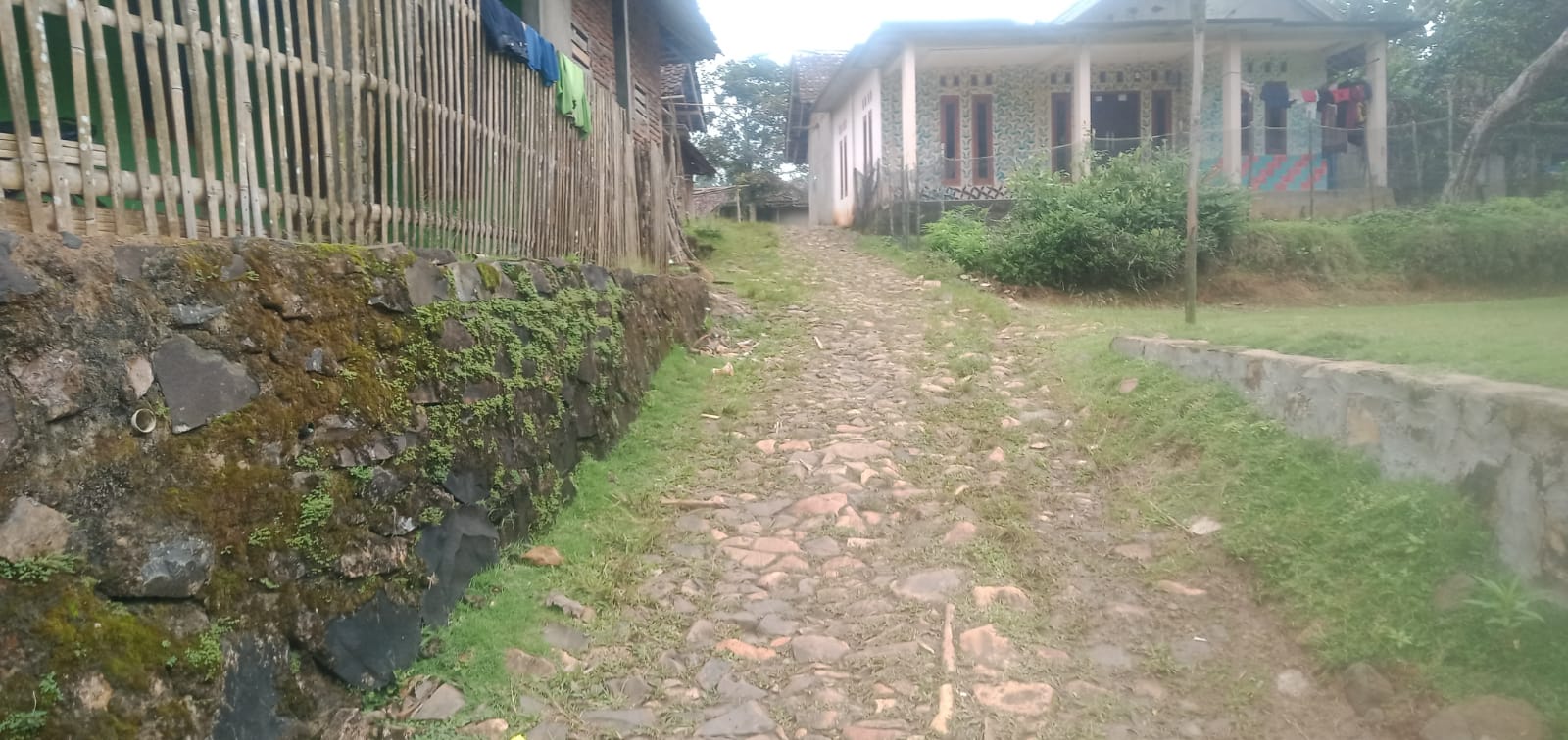 Diduga Gagal Perencanaan, Proyek PSU Permukiman Desa Bulakan, Ditolak Warga, BK-LSM : PPK Tidak Cermat.