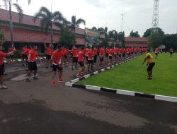 Prajurit dan PNS Korem 064/MY Laksanakan Senam SKJ 88 Prajurit dan PNS Korem 064/MY Laksanakan Senam SKJ 88
