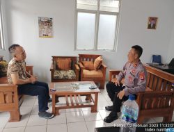 Menindaklanjuti Program Quick Wins Presisi Kapolri, Kapolsek Bayah Polres Lebak Sambang Warga