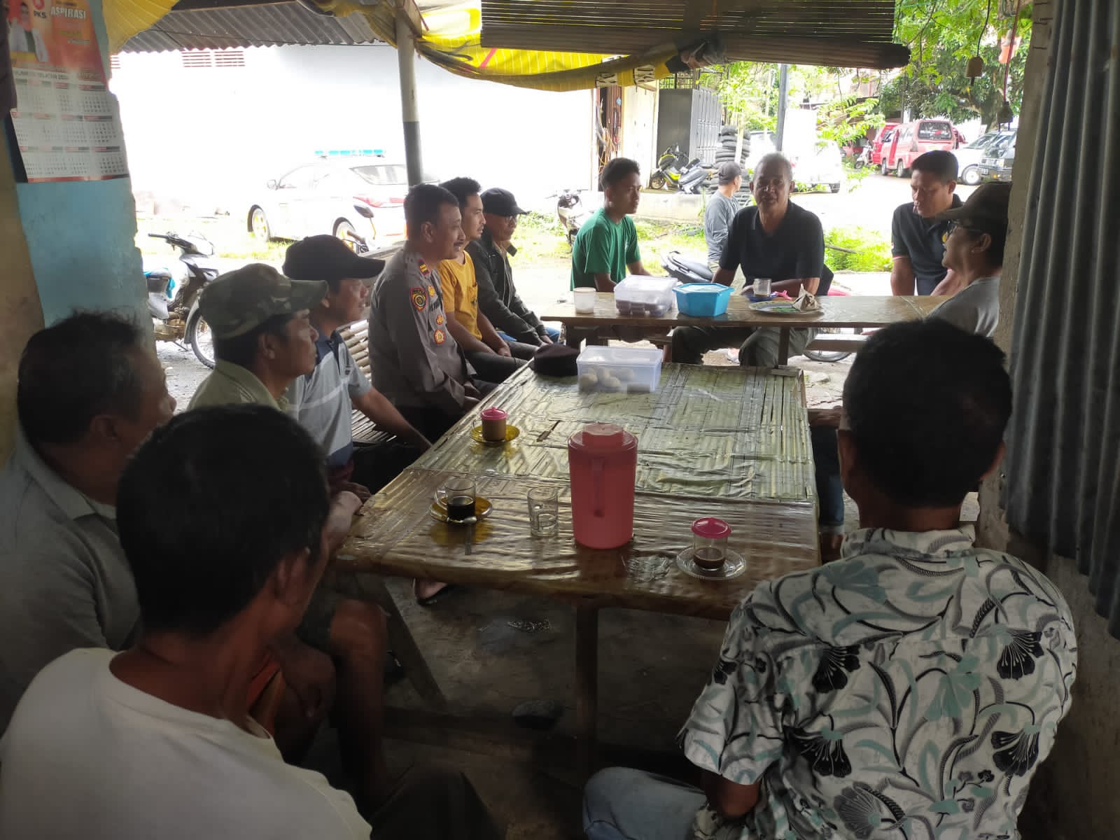 Gelar Jumat Curhat, Kapolsek Polut Dengarkan Keluhan Masyarakat Kecamatan Polut