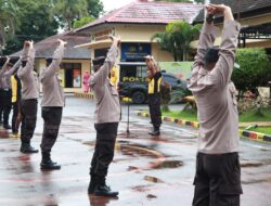 Penuh Semangat Personil Polres Takalar Lakukan Olahraga Rutin Sebelum Melakukan Aktivitas