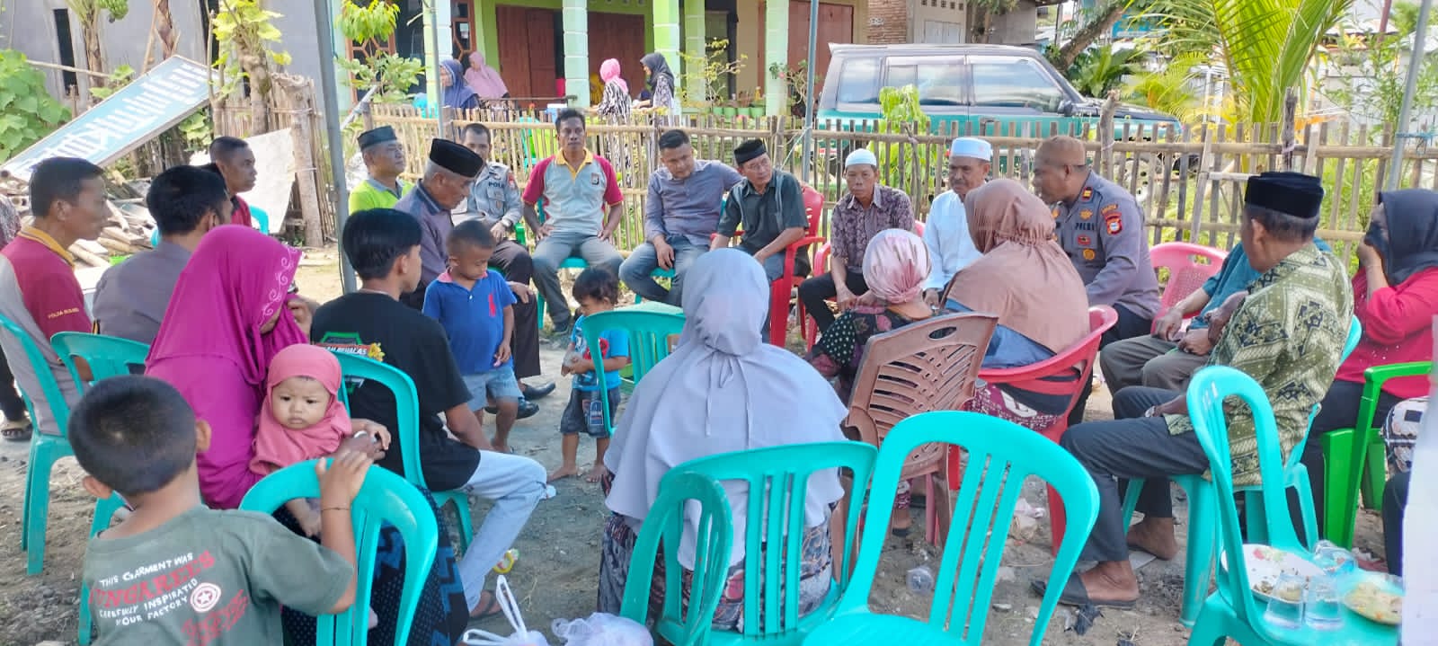 Kapolsek Marbo Dengar Keluhan Warga Mangadu Melalui Giat Bertajuk “Jumat Curhat”,