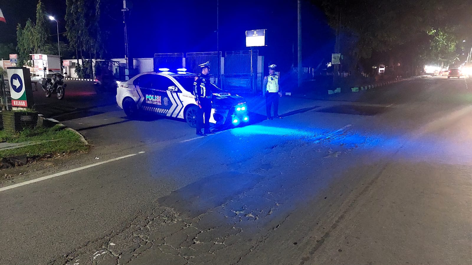 SAT Lantas Polres Takalar Terus Tingkatkan Patroli Blue Light Malam Hari