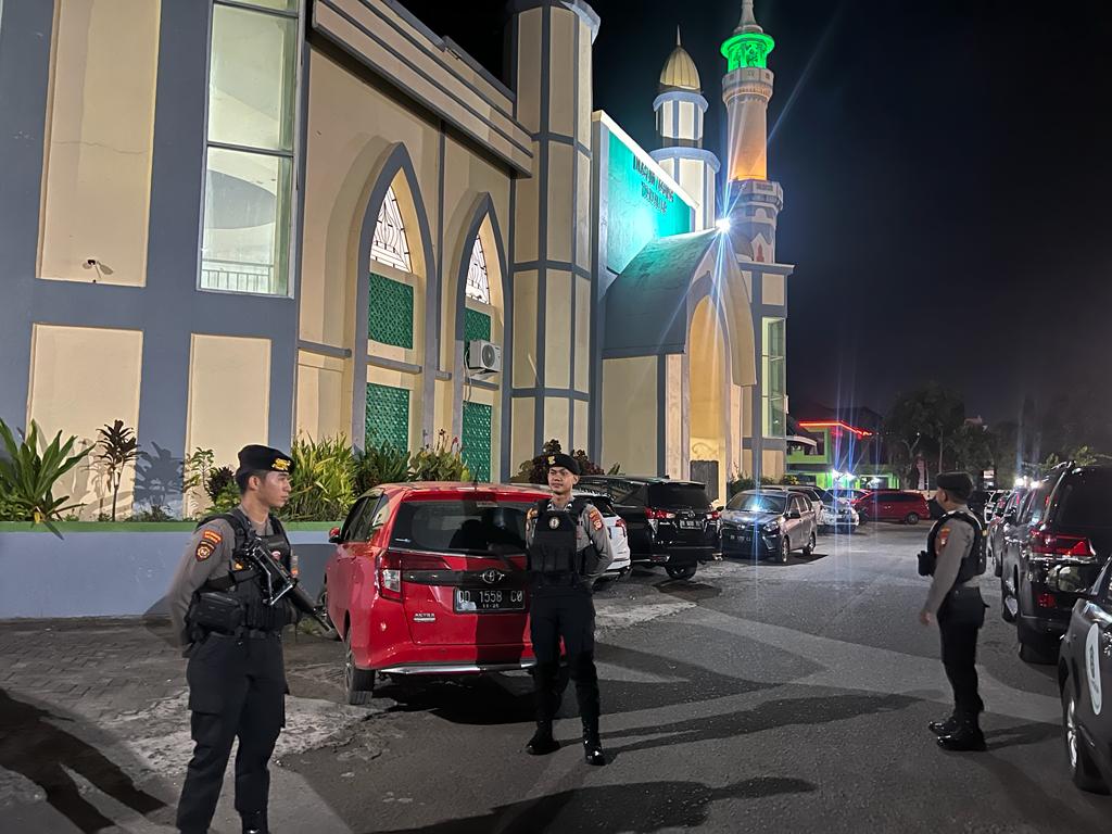 Sat Samapta Polres Takalar PAM Tarawih Malam Pertama Ramadhan di Berbagai Tempat