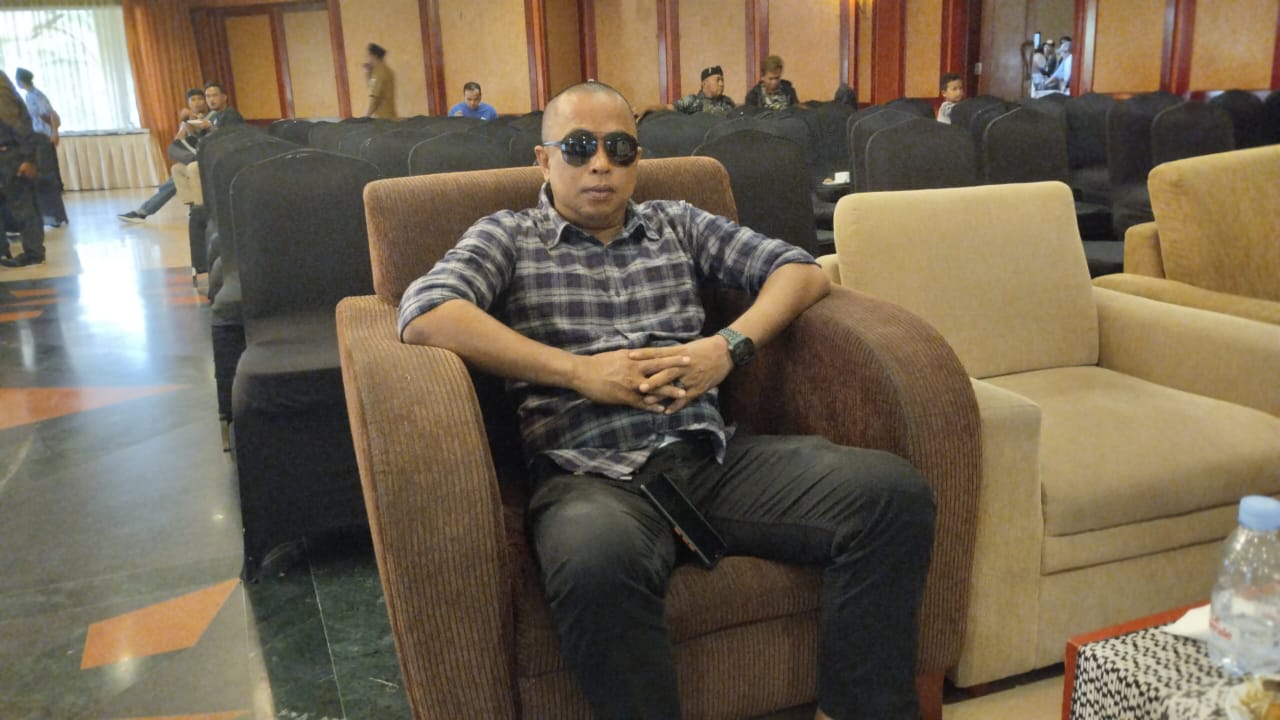 Selain Sulit Ditemui, Kades Sukaharja Juga Sulit Komunikasi Via Seluler. Ketua Aliansi Aktivis Lebak Minta Camat Evaluasi Kinerja Kades.   