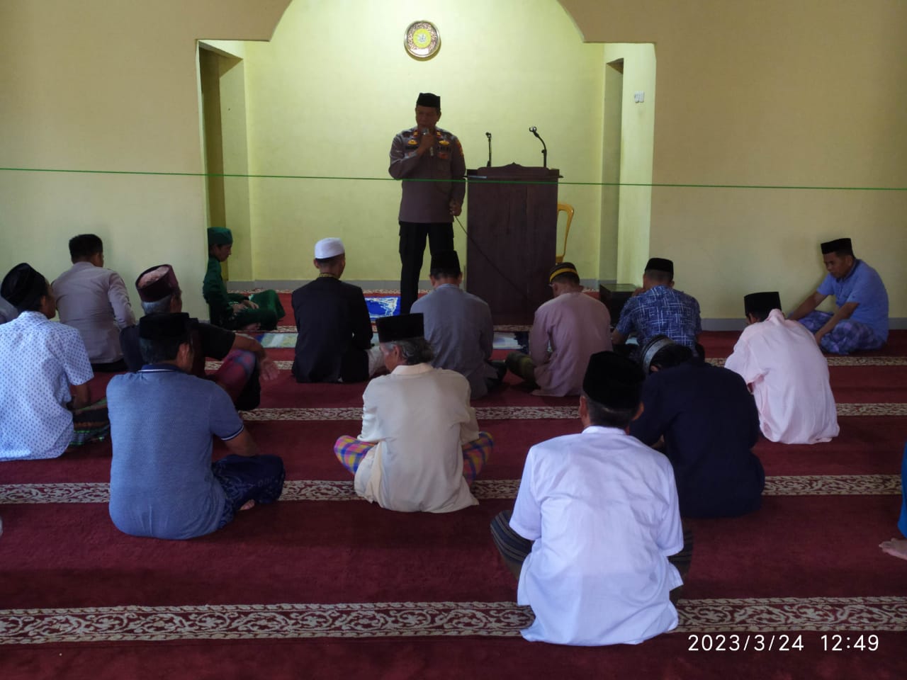 Jum’at Curhat Polsek Pattallassang, Kapolsek Terima Langsung Saran dan Keluhan Warga Sabintang