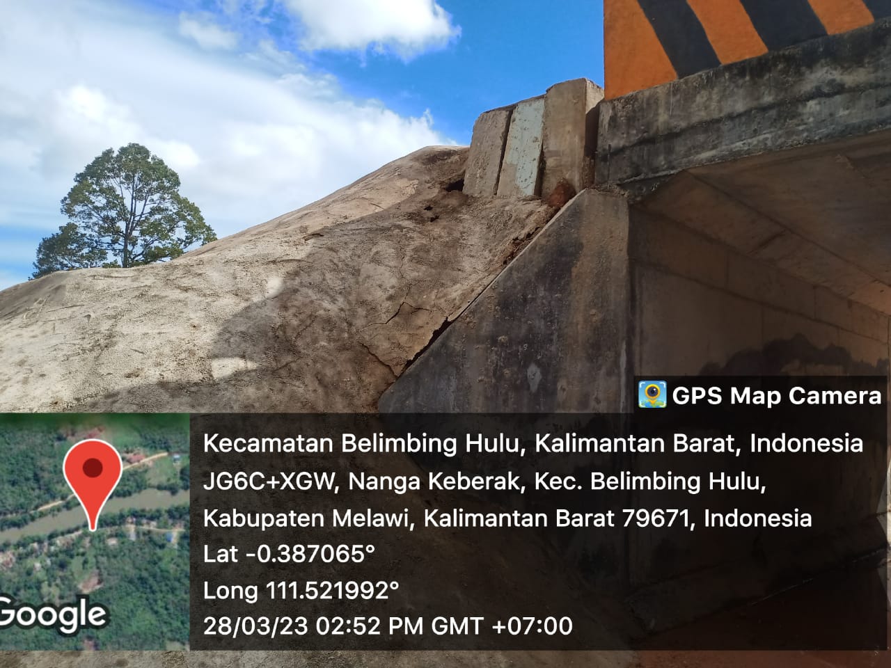 Miris Belum Diresmikn Oprit Jembatan kebrak sudah Retak