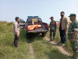 Anggota Koramil 0113/Cibaliung Bantu Evakuasi Penemuan Mayat