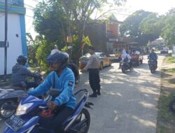 Berikan Rasa Aman dan Nyaman Bagi Warga, Polsek Polut Pengamanan dan Pengaturan Arus Lalin di Pasar Palleko