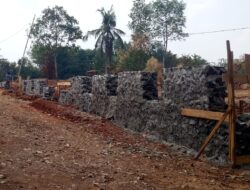 Pengerjaan Proyek USB SMAN 4 Tidak Memeuhi Peraturan K3