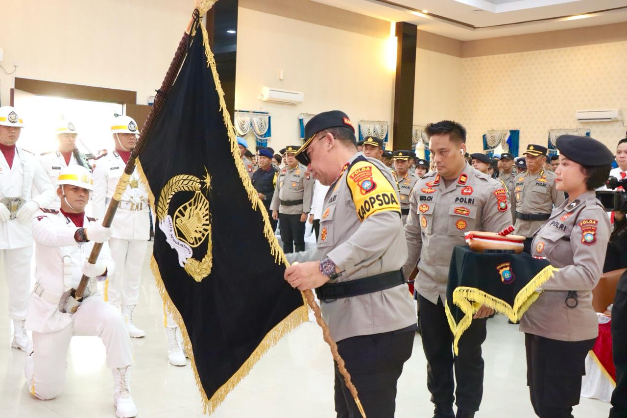POLDA KEPRI PIMPIN PENCUCIAN PATAKA DAN SYUKURAN HARI JADI POLDA KEPRI KE-19 TAHUN 2024