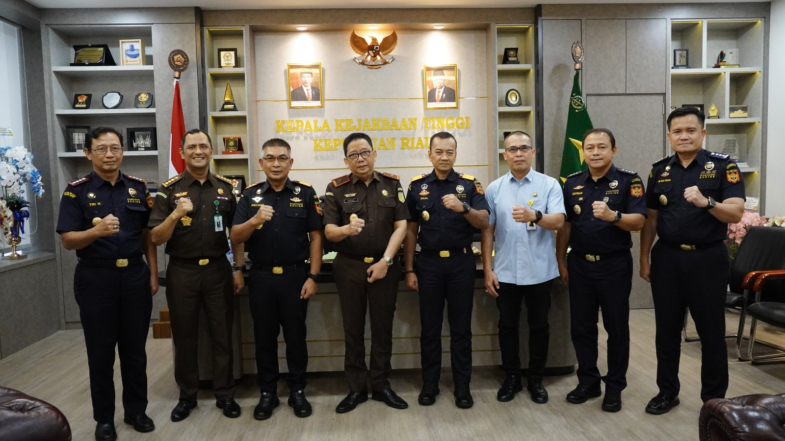 KAJATI KEPRI TERIMA KUNJUNGAN KERJA & SILATURAHMI JAJARAN DJBC KHUSUS KEPULAUAN RIAU