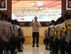 Bhabinkamtibmas Berperan Penting untuk lingkungkungan Kapolres Metro Bekasi memberi pengarahan dan Penghargaan Bhabinkamtibmas Berperan Penting untuk lingkungkungan Kapolres Metro Bekasi memberi pengarahan dan Penghargaan
