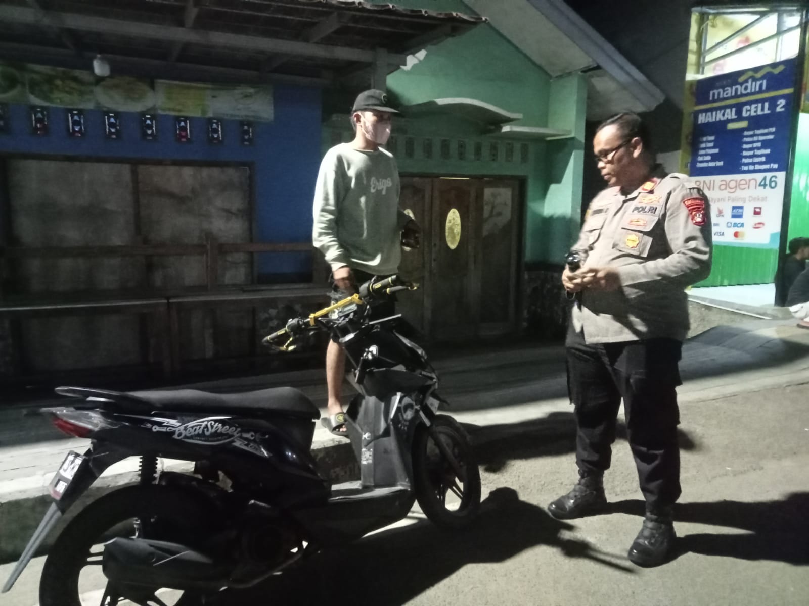 Dalam Rangka Antisipasi Gangguan Kamtibmas, Kapolsek Pebayuran Gelar Oprasi Kejahatan Jalanan 