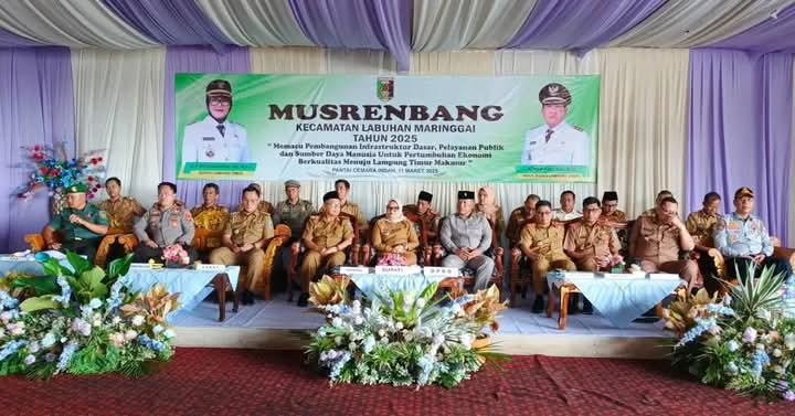 BUPATI LAMPUNG TIMUR ELA SITI NURYAMAH MENGHADIRI ACARA MUSRENBANG DI LABUHAN MERINGGAI