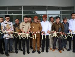 Resmikan RSUD Uwes Qorny Cilograng secara langsung,Gubernur Banten Andra Soni berharap dapat meningkatkan kualitas pelayanan kesehatan