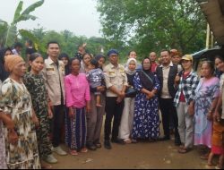 Kunjungan kedua ke Lokasi Revitalisasi Situ Cicinta, Forwatu Banten dapatkan Aduan Warga Soal Kekhawatiran Relokasi Kunjungan kedua ke Lokasi Revitalisasi Situ Cicinta, Forwatu Banten dapatkan Aduan Warga Soal Kekhawatiran Relokasi