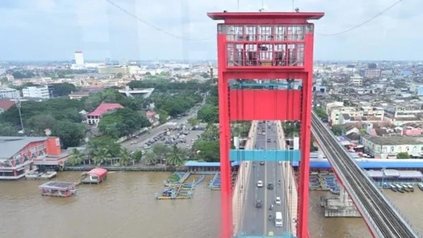 Walikota Palembang Ratu Dewa, Ingin Jembatan Ampera Jadi Ikon Wisata Malam Bertarap Internasional 