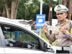 Operasi Patuh Seulawah 2025, Kasat Lantas Polres Aceh Timur Terus Kampanyekan Tertib Berlalu Lintas Kepada Pengguna Jalan Operasi Patuh Seulawah 2025, Kasat Lantas Polres Aceh Timur Terus Kampanyekan Tertib Berlalu Lintas Kepada Pengguna Jalan