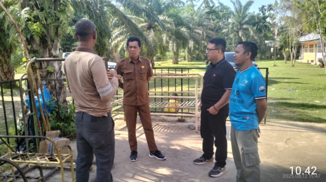 DLH Aceh Timur Lakukan Pemantauan Lingkungan di Panton Rayeuk T