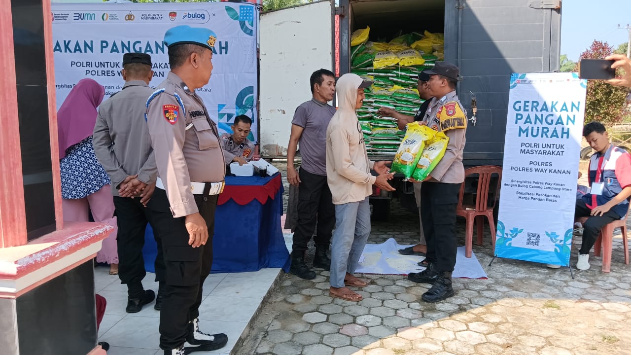 Polisi Gelar GPM di Kampung Sangkaran Bhakti, Warga Antusias Sambut Beras Murah
