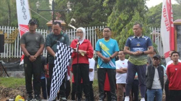 Meriahkan HUT Ke-80 RI, Pemkab Way Kanan Ajak Warga Ikut Jalan Sehat dan Lomba Estafet 15 Agustus 2025