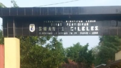 SMAN1 CILELES KABUPATEN LEBAK PROVINSI BANTEN DI DUGA MENOLAK BANTUAN REPITALISASI DARI PEMERINTAH
