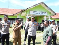 Kapolres Aceh Timur Turun Langsung Kawal Penyampaian Aspirasi Masyarakat di Kantor Camat Indra Makmur Kapolres Aceh Timur Turun Langsung Kawal Penyampaian Aspirasi Masyarakat di Kantor Camat Indra Makmur