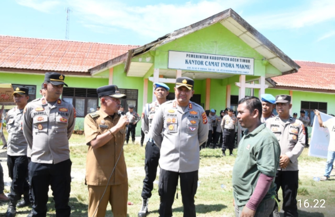 Kapolres Aceh Timur Turun Langsung Kawal Penyampaian Aspirasi Masyarakat di Kantor Camat Indra Makmur