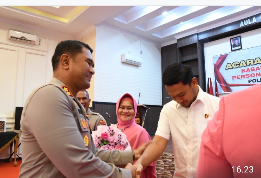 Kapolres Aceh Timur Lepas Personel Yang Purna dan Pindah Tugas