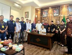 PERADI Depok Audiensi ke Kejari, Dorong Bantuan Hukum Gratis untuk Tersangka dan Terdakwa PERADI Depok Audiensi ke Kejari, Dorong Bantuan Hukum Gratis untuk Tersangka dan Terdakwa