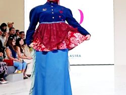 Yetty Wulandari di Runway Fashion Nation: Langkah Anggun, Pesan Budaya dari Depok