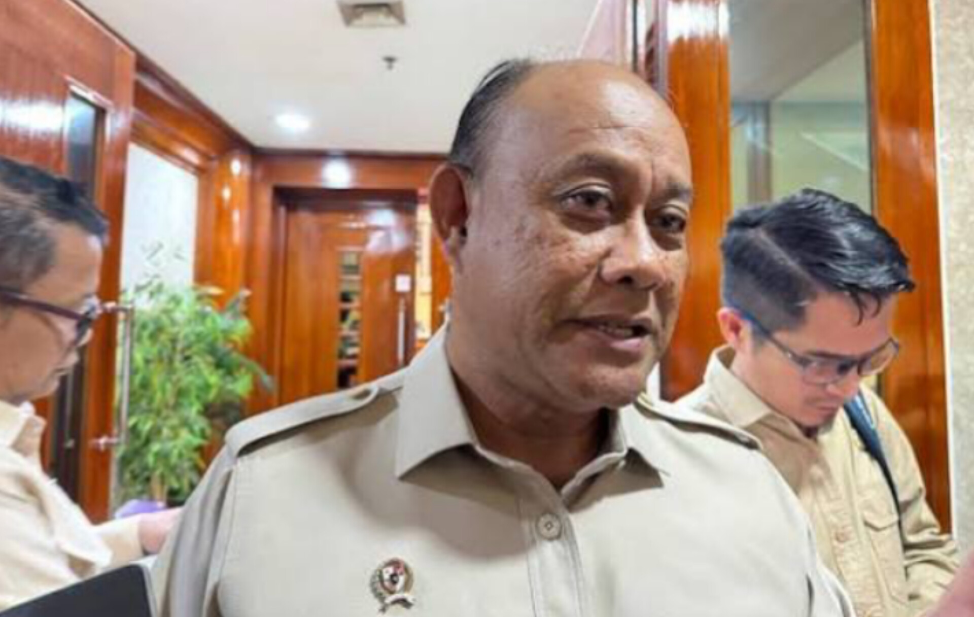 BGN Tolak Uang Tunai, DPR Desak Opsi Baru untuk Program Makan Bergizi