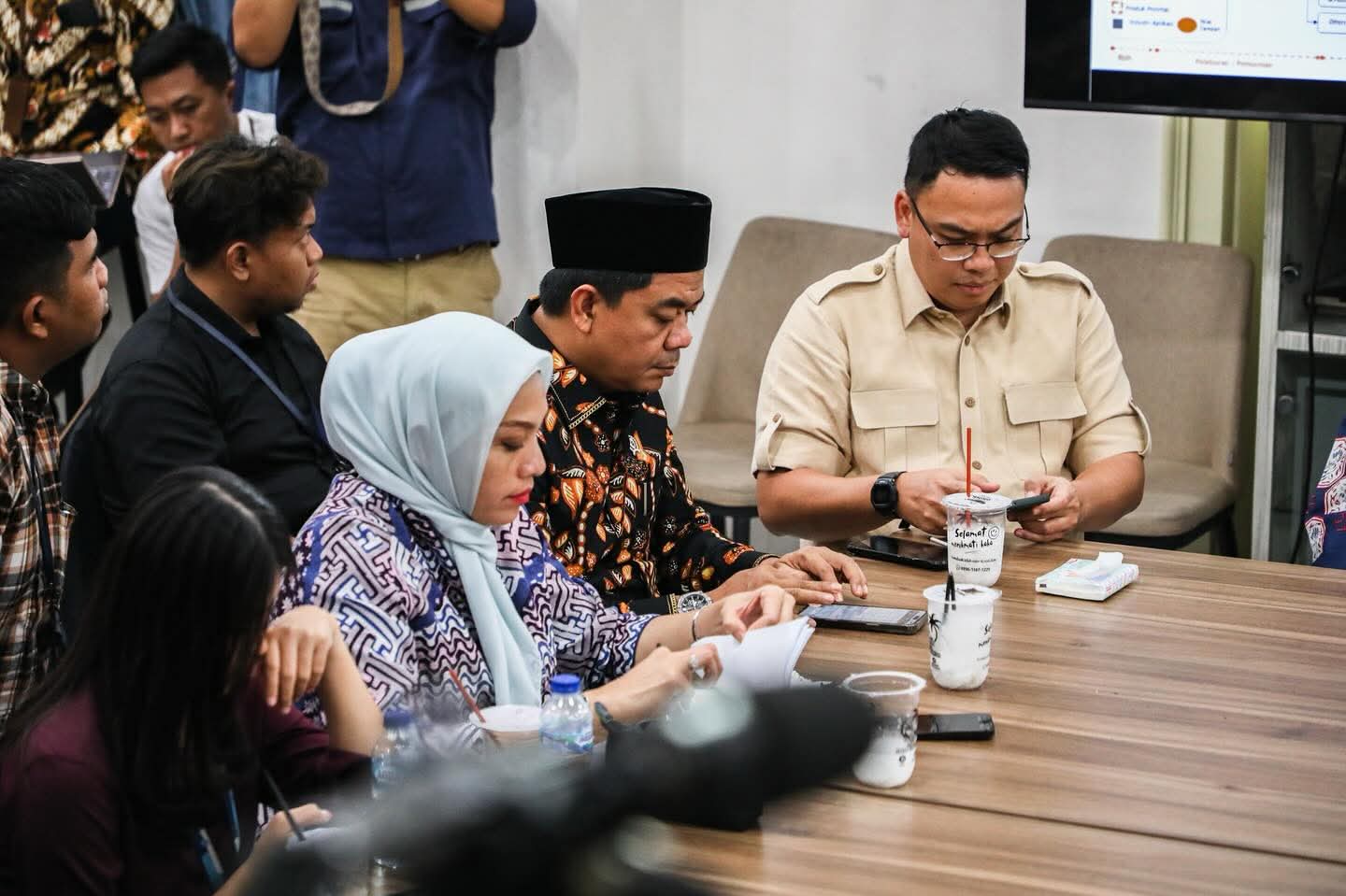 Dialog di Istana: Pemerintah Paparkan Kinerja Satu Tahun Bidang ESDM kepada Jurnalis