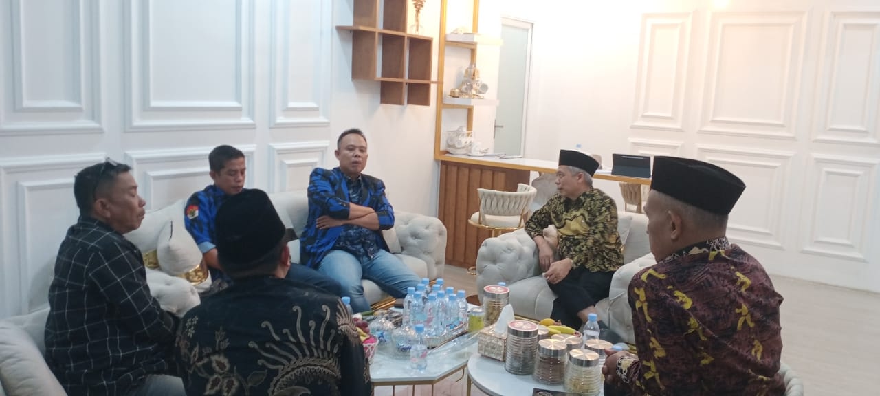 Skandal Proyek Pemeliharaan KUA Banten: Aroma Korupsi Menguar, Kakanwil Cuci Tangan, Kabid Urais Berkilah di Balik Revisi Anggaran Tanpa SPK!