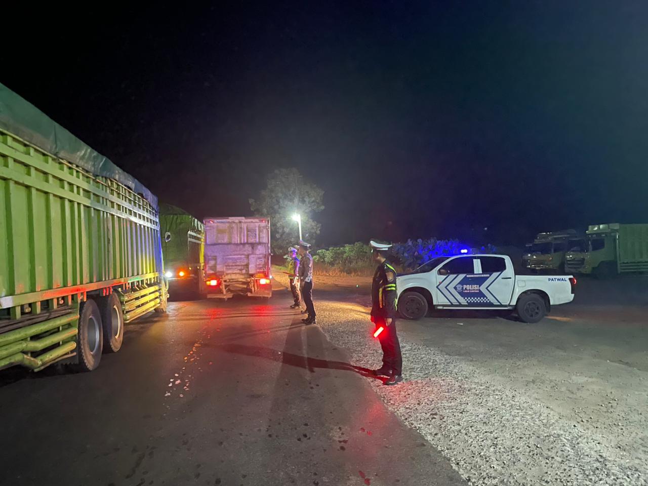 Himbau Pengendara Berhati Hati, Satlantas Polres Way Kanan Lakukan Patroli di Jalinsum Kampung Giham