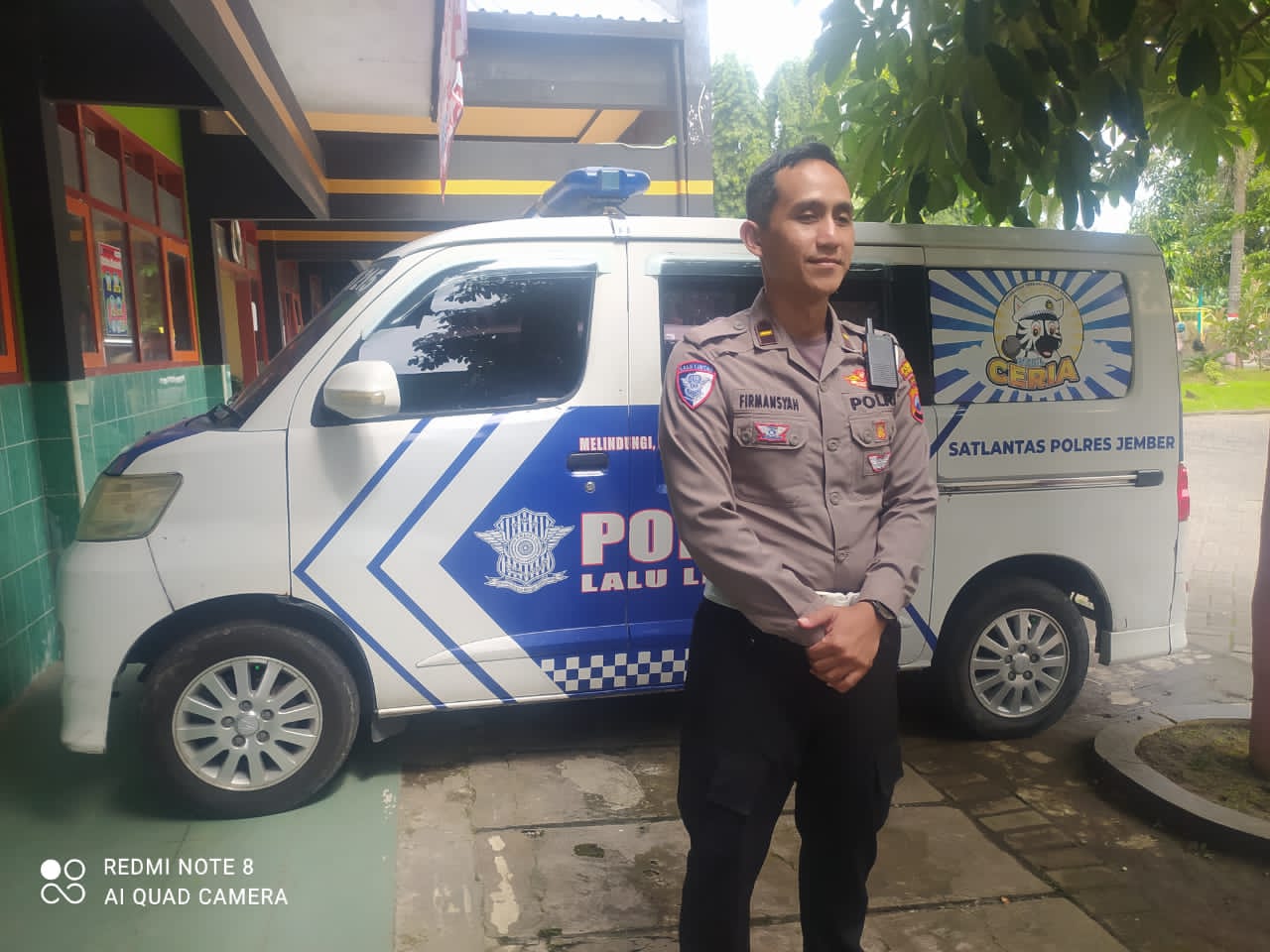 Satlantas Polres Jember Edukasi Tertib Lalu Lintas Pelajar Di SMP NEGERI 2 BALUNG