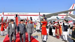 Perdana Menteri dan Presiden Pakistan Jemput Langsung Presiden Prabowo di Bandara Islamabad