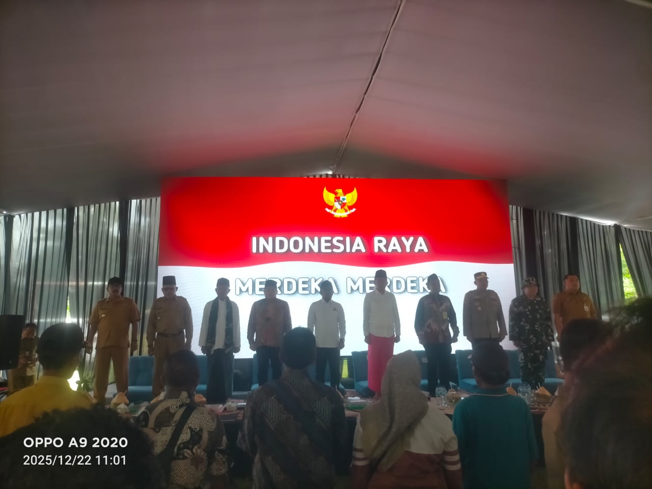 Bupati Jember Serahkan Sertifikat Redistribusi Tanah Obyek Reforma Agraria Tahun 2025 di Desa Sidodadi