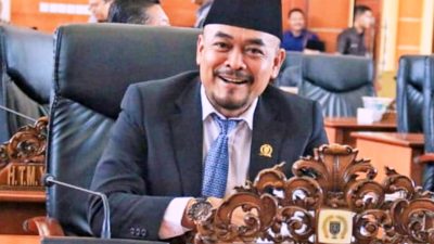 Ketua Fraksi Gerindra DPRD Depok, Edi Masturo, dorong edukasi soal tidak berlakunya IMB. (IST)