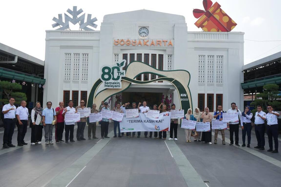 Wujud Kepedulian Sosial, KAI Daop 6 Yogyakarta Salurkan Bantuan TJSL Senilai Rp390.341.000,-